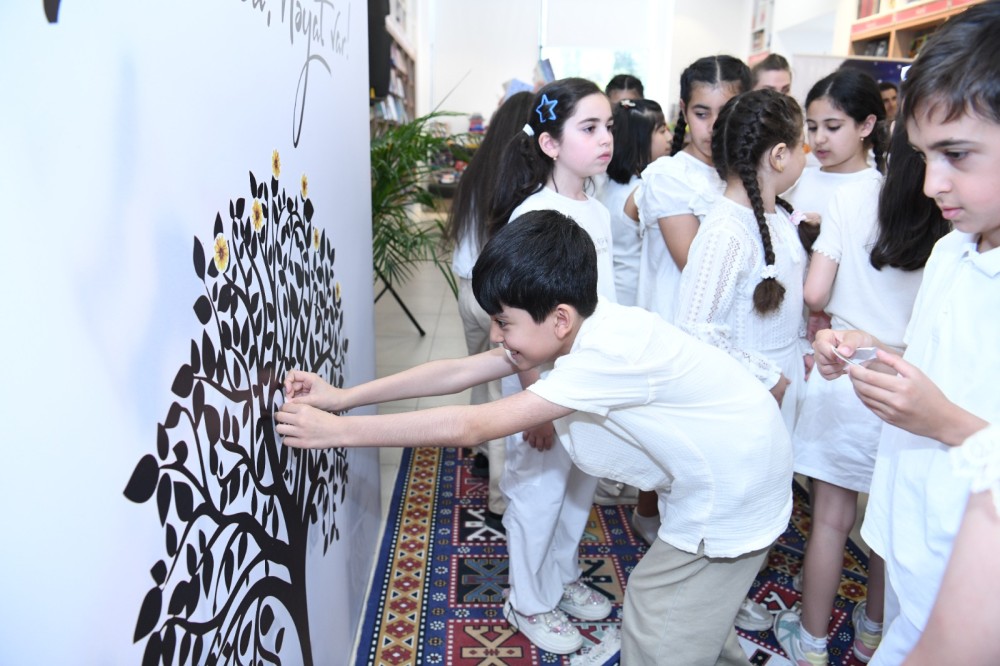 "Bir səhnə, min rəng, bir gələcək" - Uşaqlar danışdı, böyüklər dinlədi